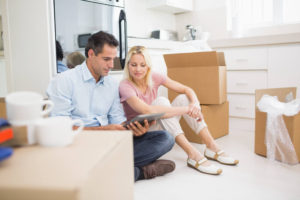 booking professional movers in advance